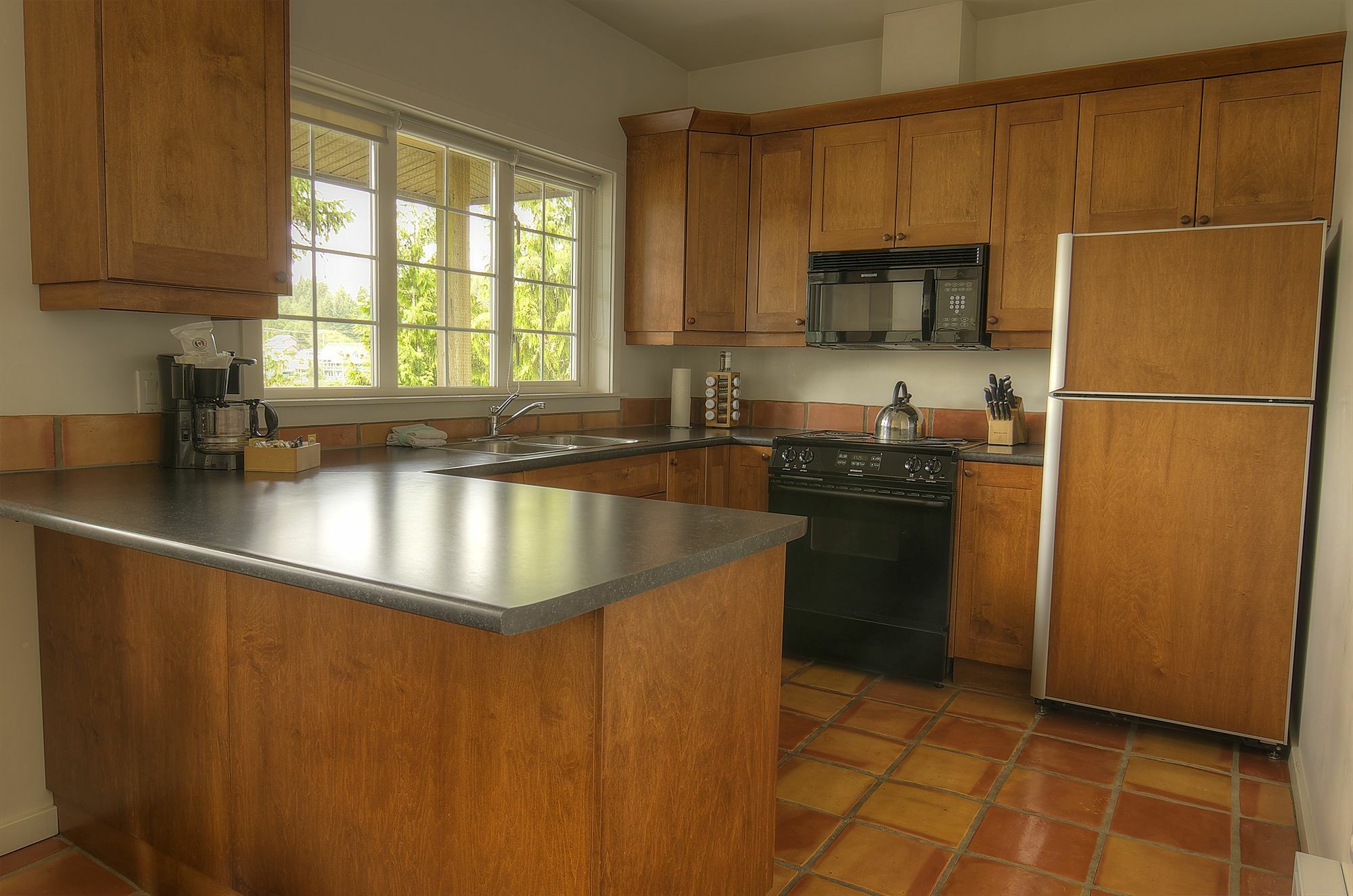 Waters Edge Shoreside Suites Ucluelet Luaran gambar