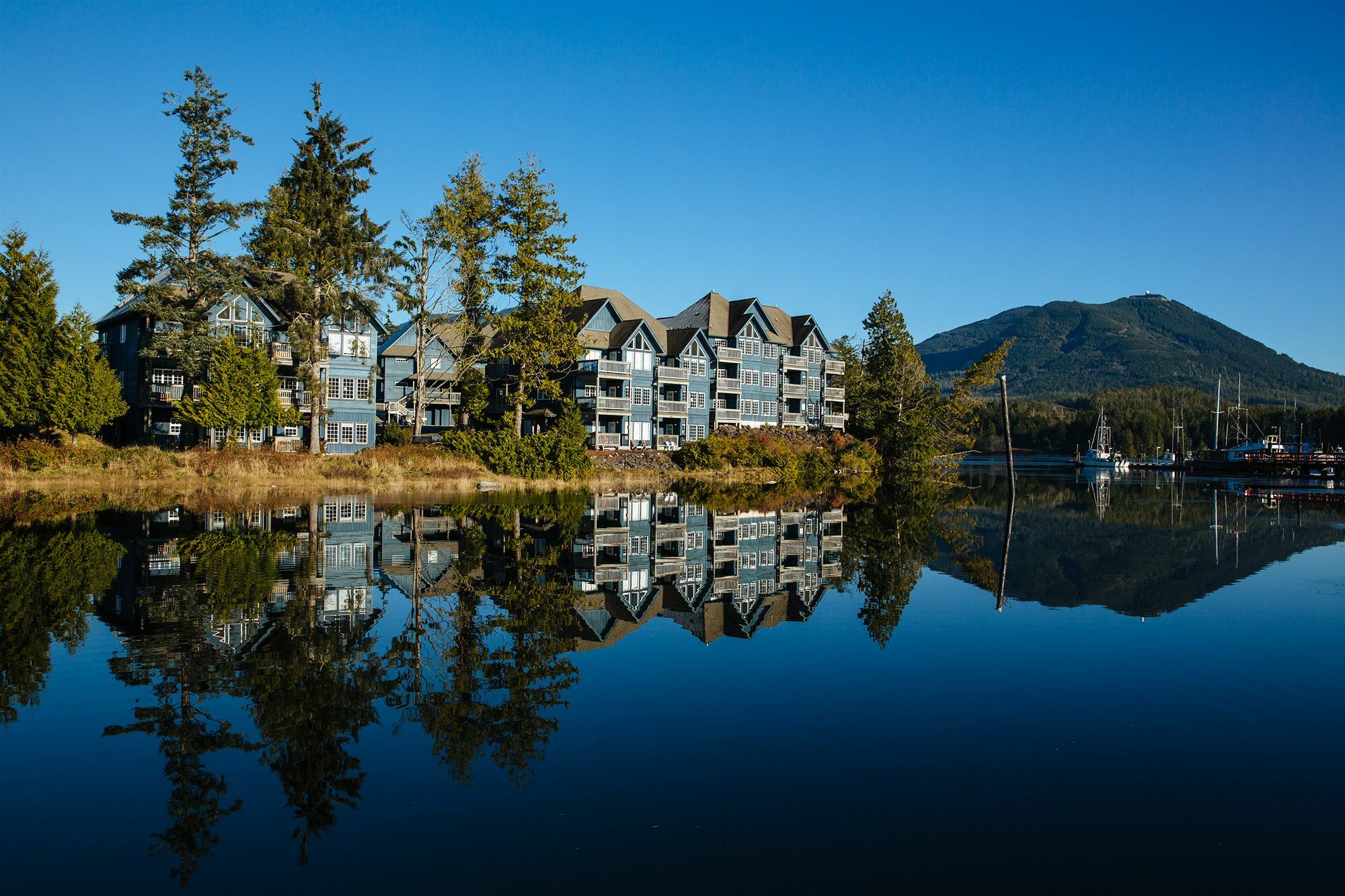Waters Edge Shoreside Suites Ucluelet Luaran gambar