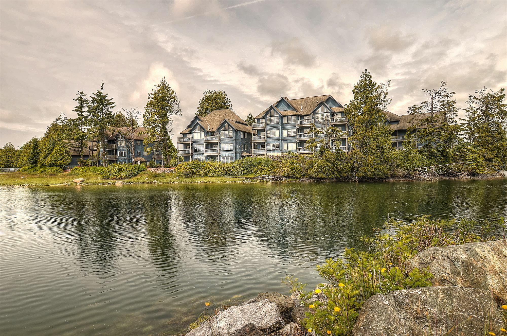 Waters Edge Shoreside Suites Ucluelet Luaran gambar