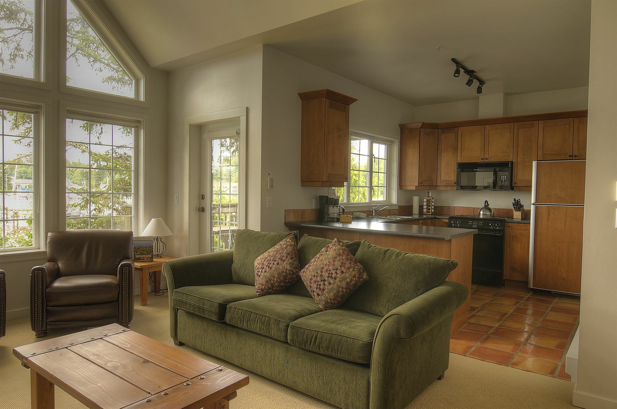 Waters Edge Shoreside Suites Ucluelet Luaran gambar